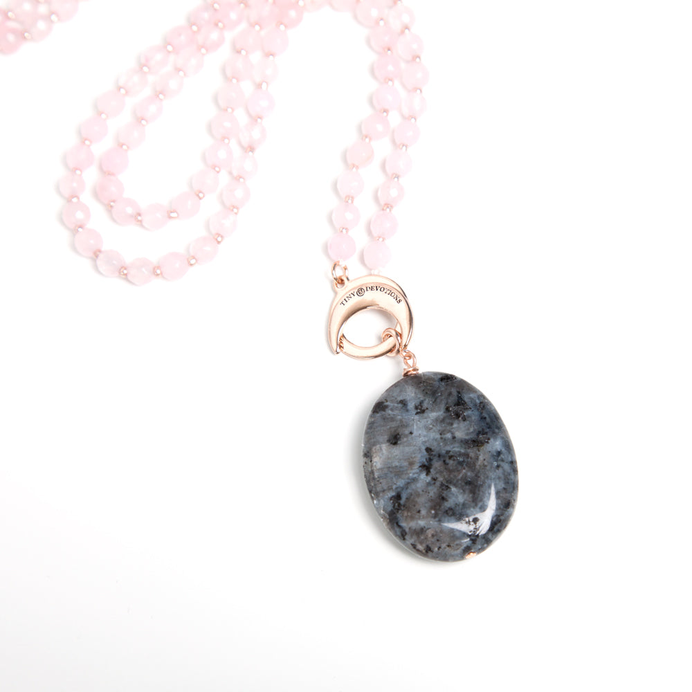 Black Labradorite Intuition Amplifier.